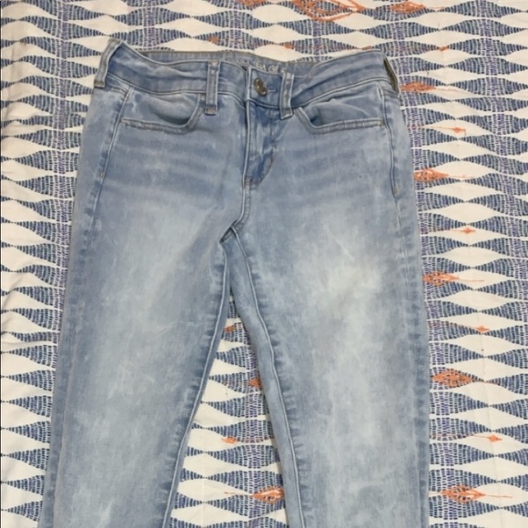 Size 2 American Eagle jeans - Picture 4 of 4